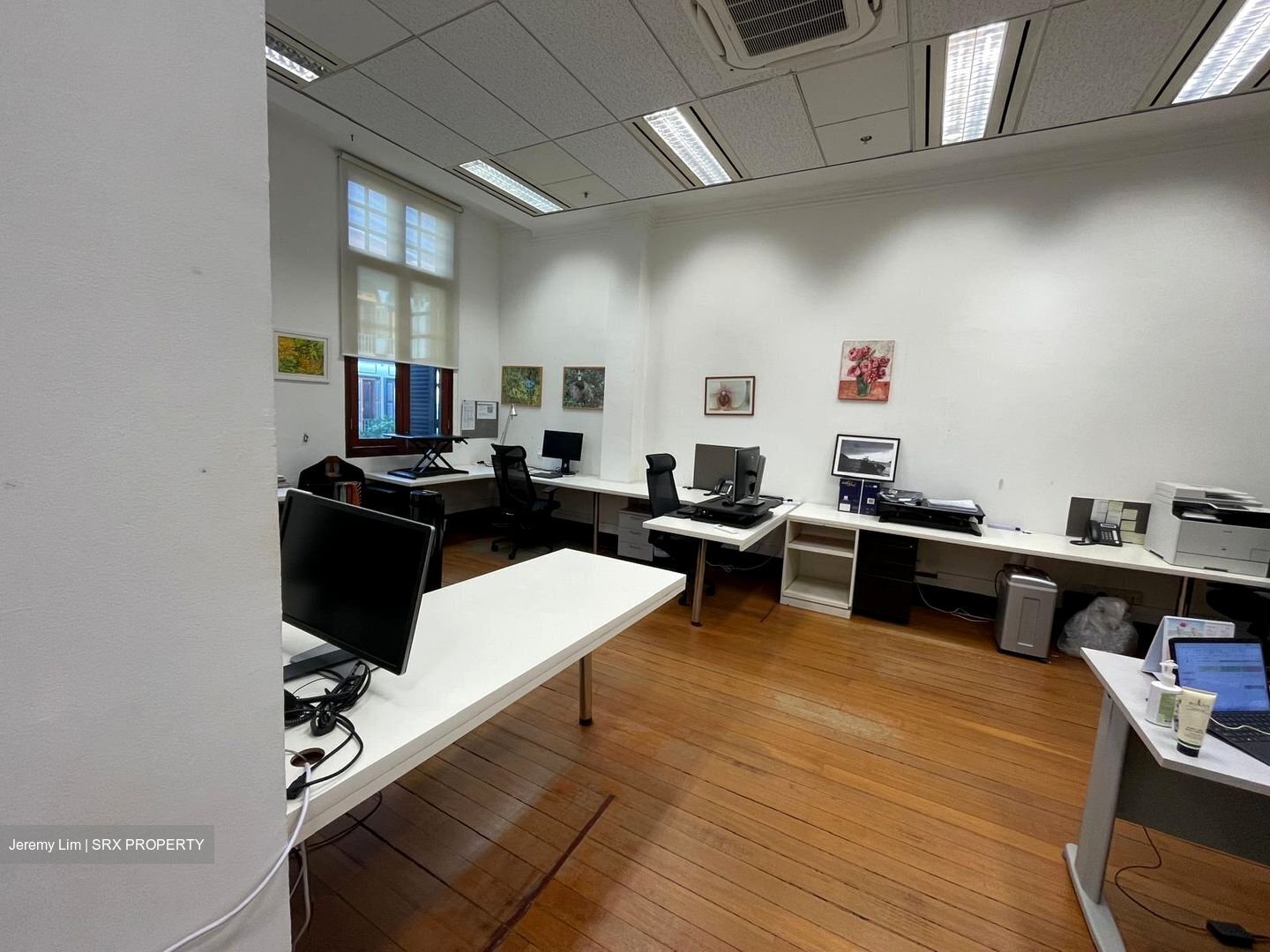 Capital Square (D1), Office #437339401
